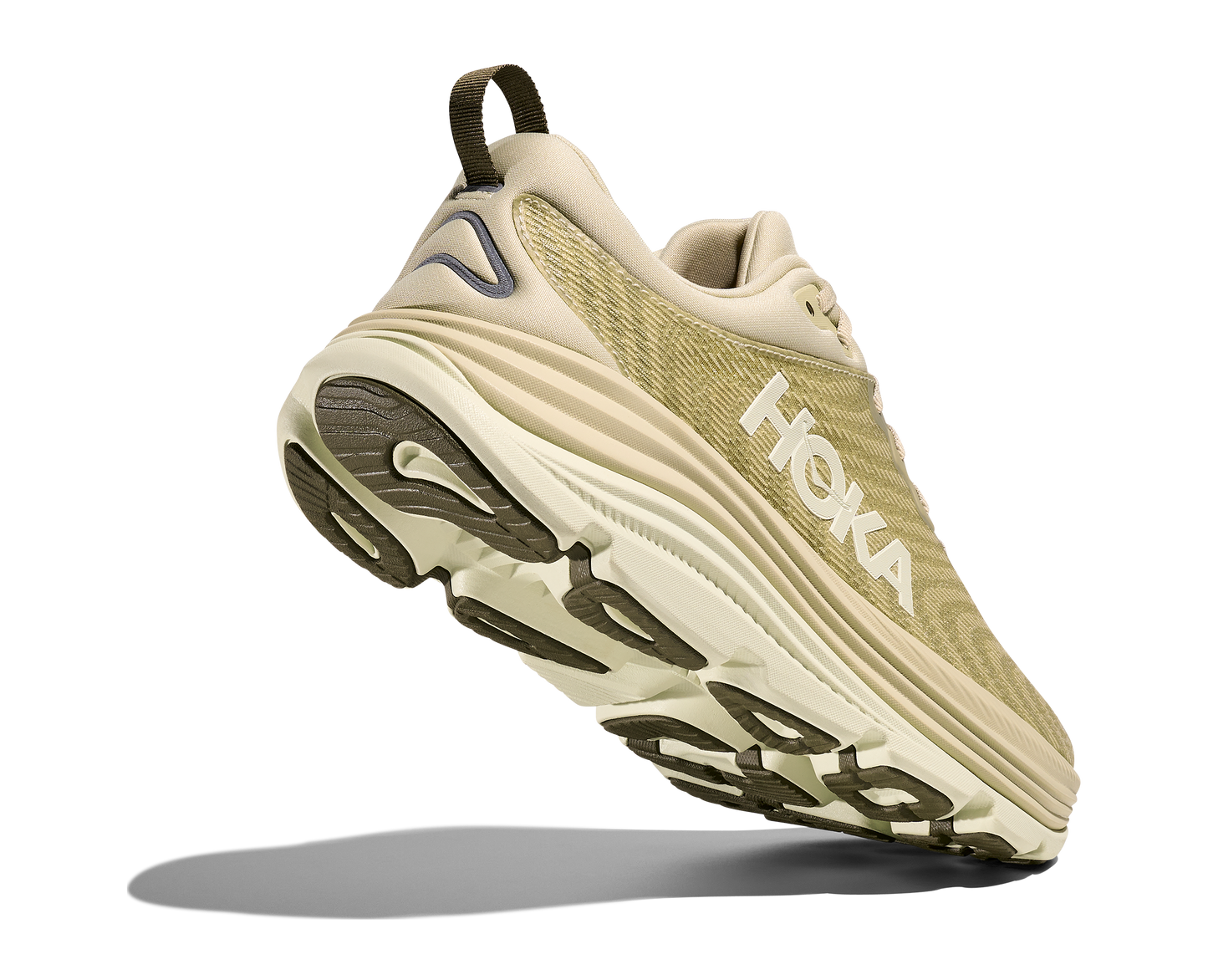 Hoka Gaviota 5 M, skomodell till herr. Denna modell är rymlig i passformen jämfört med andra Hoka skor. Här har ni Hokas stabilaste sko med pronationsstöd. Här går färgen i gröna och beiga toner. Perfekt för löpningen eller arbetspasset där du behöver mycket dämpning.