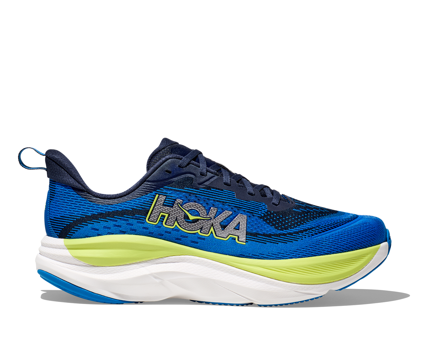 Hoka M Skyflow. Utmärkt sko för att lägga något lite extra på dagens runda! Blå med vit sula och detaljer i limegrön och svart.