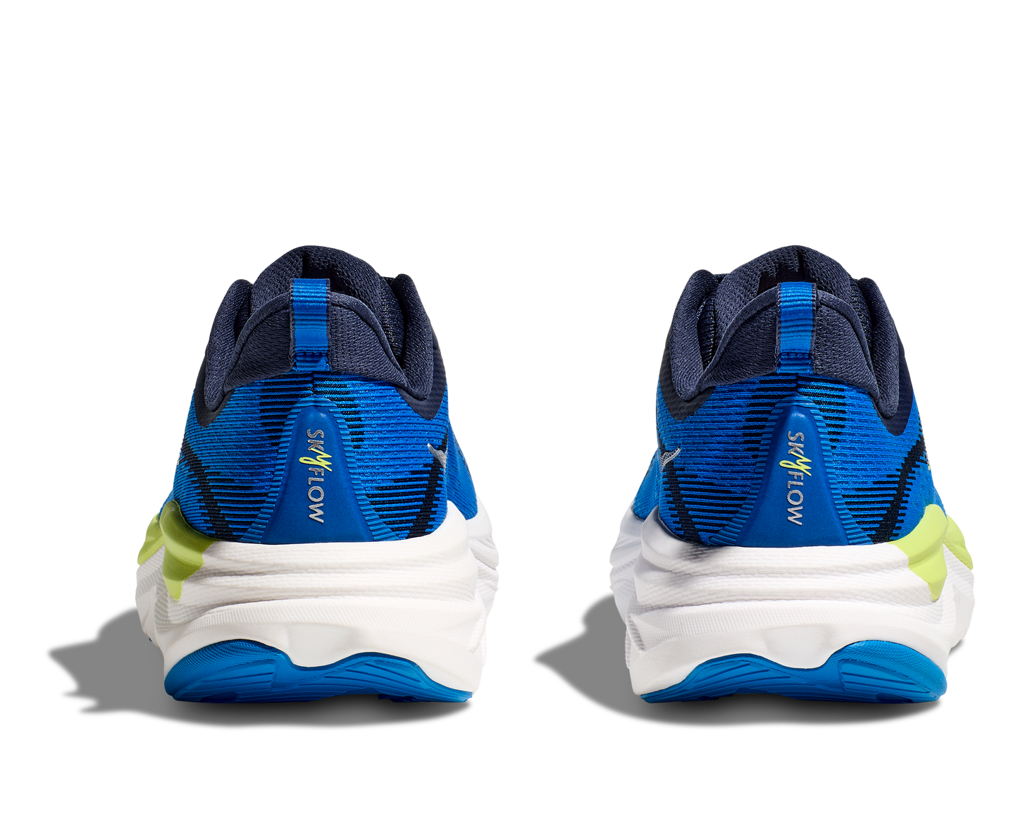 Hoka M Skyflow. Utmärkt sko för att lägga något lite extra på dagens runda! Blå med vit sula och detaljer i limegrön och svart.
