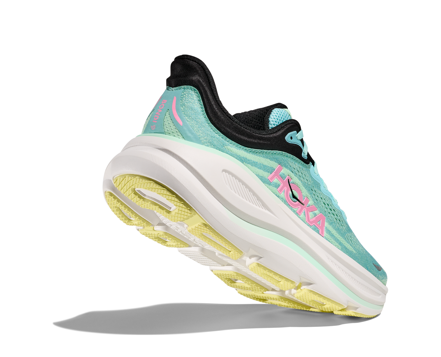 Hoka W Bondi 9, dämpad damsko. Perfekt för en mjuk och skonsam löpning. Även en super bra arbetssko som avlastar kroppen under hela dagen.
Färg i grönblå nyans med vit sula och detaljer i svart, rosa och gult. Köp hos dina Hoka specialister i Sverige idag!