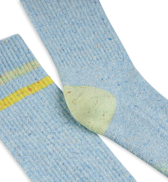 Incylence Lifestyle kollektion. En mjuk och härlig strumpa att bära till vardags och slappa dagar. Denna modell i ljusblå färg med gula detaljer. Köp hos oss i Sverige idag!