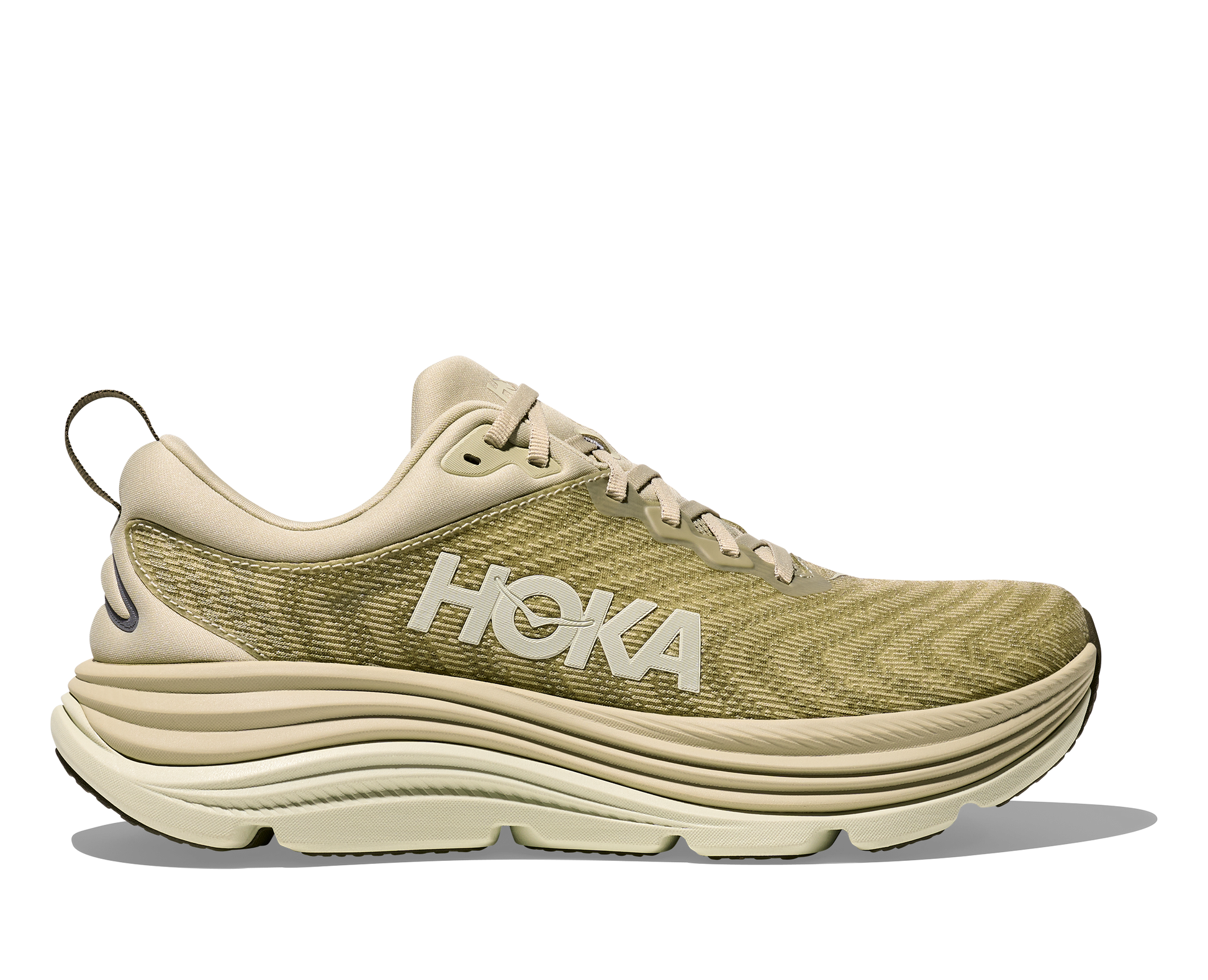 Hoka Gaviota 5 M, skomodell till herr. Denna modell är rymlig i passformen jämfört med andra Hoka skor. Här har ni Hokas stabilaste sko med pronationsstöd. Här går färgen i gröna och beiga toner. Perfekt för löpningen eller arbetspasset där du behöver mycket dämpning. 