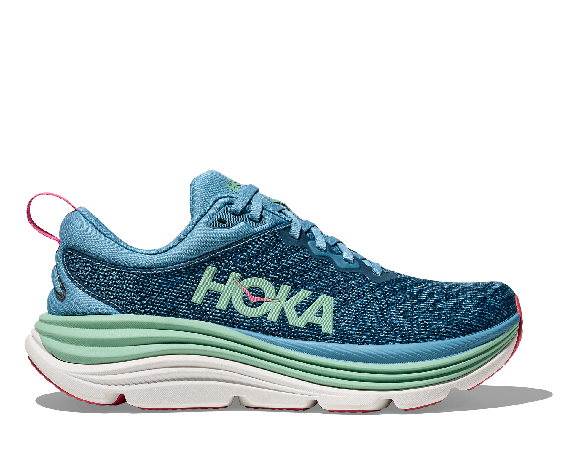 Hoka Gaviota 5 W, skomodell till dam. Denna modell är rymlig i passformen jämfört med andra Hoka skor. Här har ni Hokas stabilaste sko med pronationsstöd. Blå färg i grunden med detaljer i grönt och rosa. Perfekt för löpningen eller arbetspasset där du behöver mycket dämpning. 