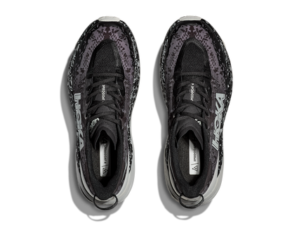 Hoka M Speedgoat 6 - En terräng sko med god dämpning och utmärkt grep. Grå/Svart/Vit färg.