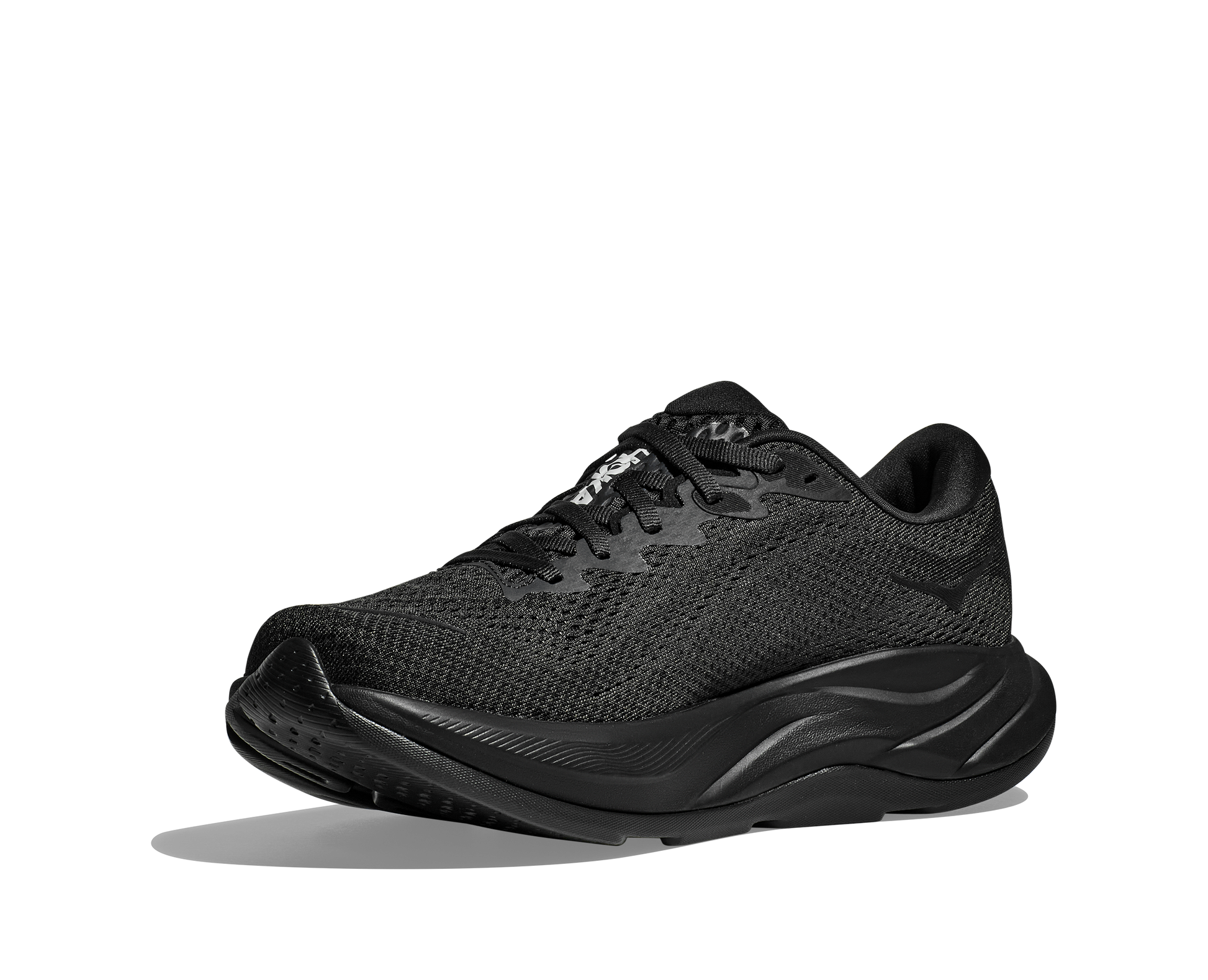 Hoka M Rincon 4 Wide - En fjäderlätt sko med fantastisk dämpning men det slutar inte där. Denna sko är även otroligt responsiv. Svart färg på denna sko. 