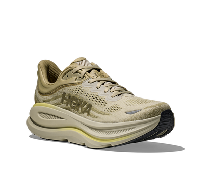 Hoka M Bondi 9, dämpad herrsko. Perfekt för en mjuk och skonsam löpning. Även en super bra arbetssko som avlastar kroppen under hela dagen. Gröna och beigea nyanser på denna sko med gula detaljer. Köp hos dina Hoka specialister i Sverige idag!
