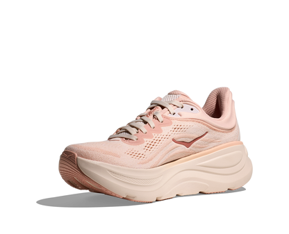 Hoka W Bondi 9, dämpad damsko. Perfekt för en mjuk och skonsam löpning. Även en super bra arbetssko som avlastar kroppen under hela dagen.  Här i härliga rosa och beigea nyanser.  Köp hos dina Hoka specialister i Sverige idag!
