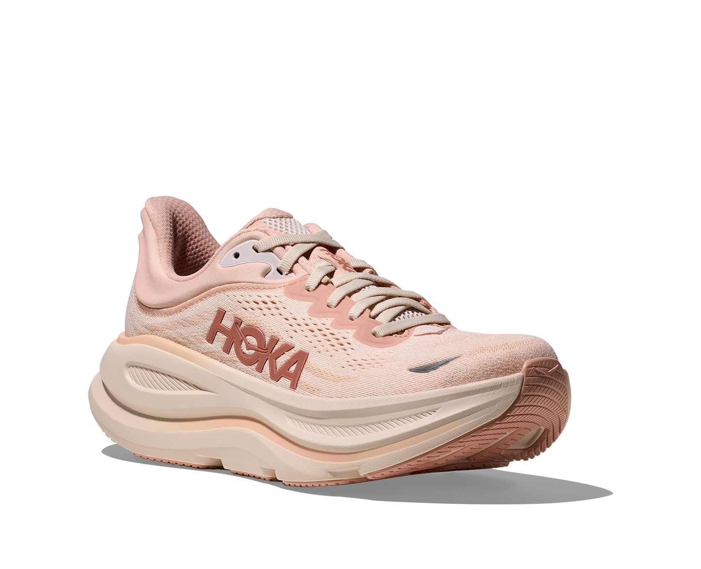 Hoka W Bondi 9, dämpad damsko. Perfekt för en mjuk och skonsam löpning. Även en super bra arbetssko som avlastar kroppen under hela dagen.  Här i härliga rosa och beigea nyanser.  Köp hos dina Hoka specialister i Sverige idag!