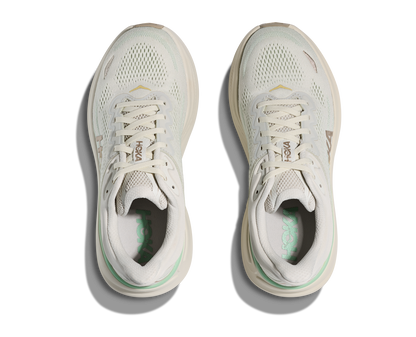 Hoka W Bondi 9, dämpad damsko. Perfekt för en mjuk och skonsam löpning. Även en super bra arbetssko som avlastar kroppen under hela dagen.  Här i grön, beige, gråa nyanser.  Köp hos dina Hoka specialister i Sverige idag!