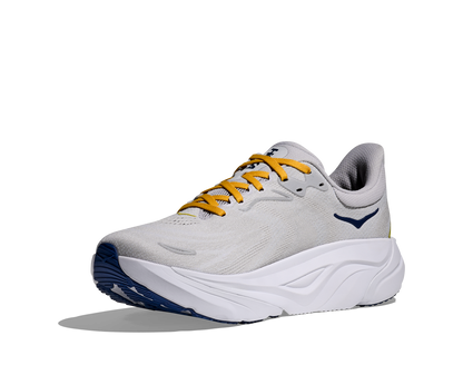 Hoka M Arahi 8