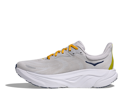 Hoka M Arahi 8