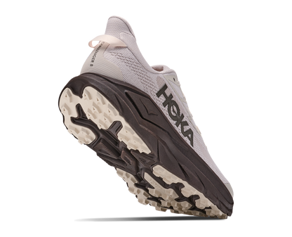 Hoka M Challenger 8