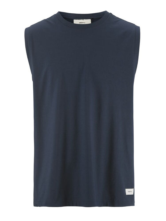 Craft Collective Relaxed SL Tee M. Ärmlös t-shirt till herr för träning och vardag. Avslappnad passform. Marinblå med vit Craft etikett ned till vänster fram. 