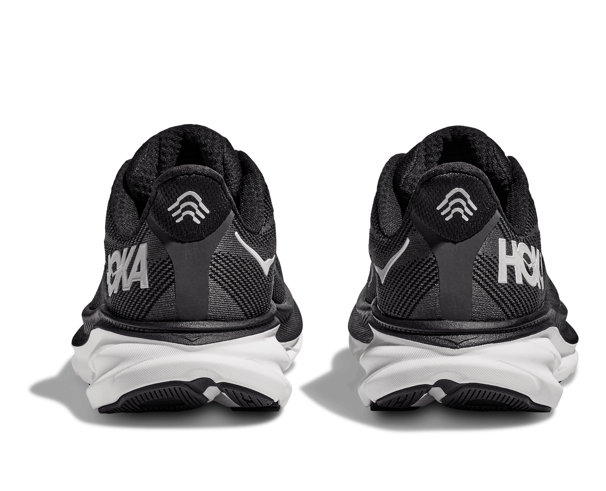 Hoka Clifton 9 Wide i modell dam. Svart vit i färgen som passar till allt. Löpsko men även perfekt som en skonsam vardagssneakers. Hos Hoka specialisterna i Sverige.
