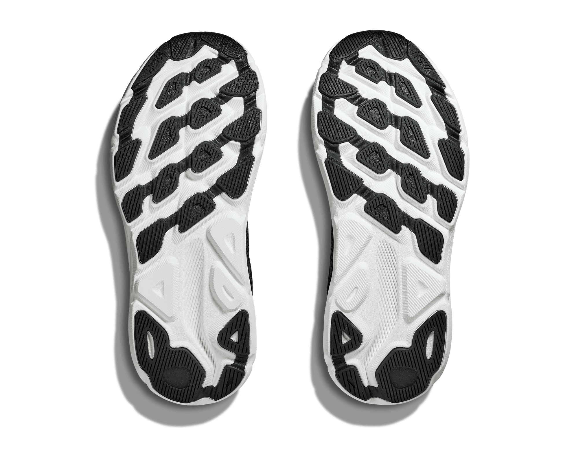 Hoka Clifton 9 Wide i modell dam. Svart vit i färgen som passar till allt. Löpsko men även perfekt som en skonsam vardagssneakers. Hos Hoka specialisterna i Sverige.