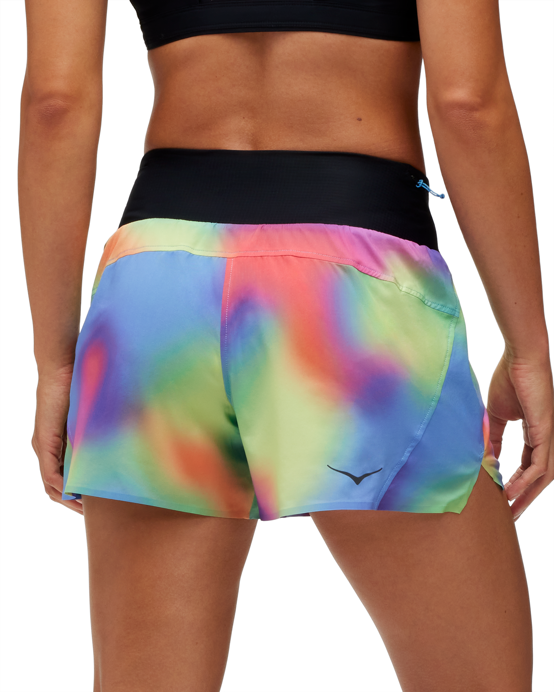 Hoka W 4" SHORT. Löparshorts i dammodell med multifärger. Hos Hoka specialisterna i Sverige