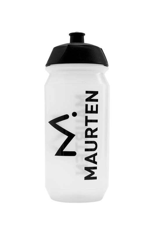 Vattenflaska som håller 500ml. Maurten text och logo på flaskan.